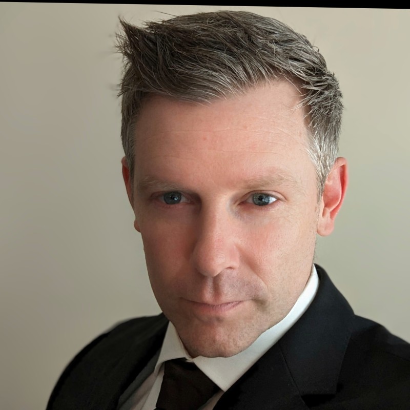 Headshot of Eric Haupt